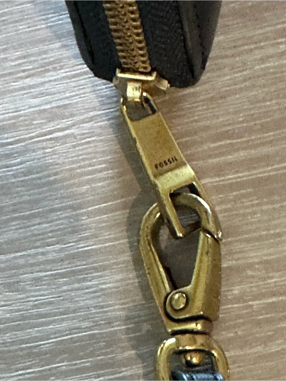 Fossil classic black